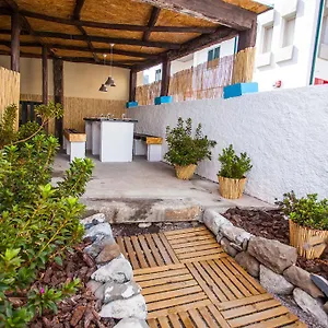 Gasthof The Pallet -, Santa Cruz (Madeira)